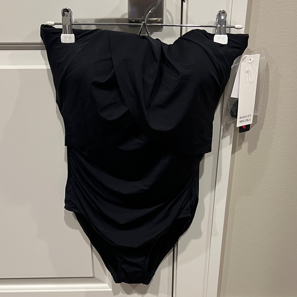 Badgley Mischka Elegant Black Swimwear